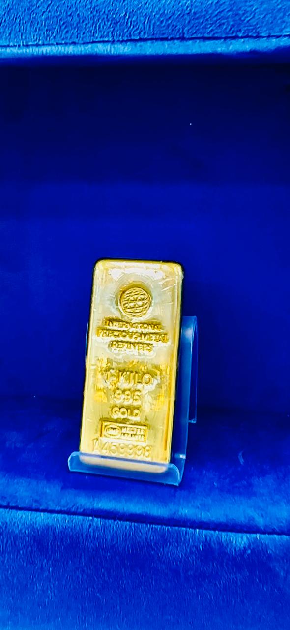 images/RG-IMG/gold-2.jpeg